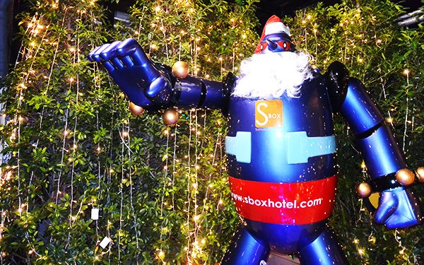 christmas robot s31 hotel