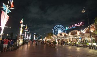 asiatique night market